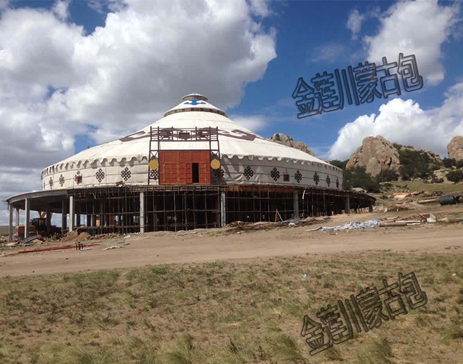 恭喜金蓮川烏里雅斯太山蒙古包制作完成！??！